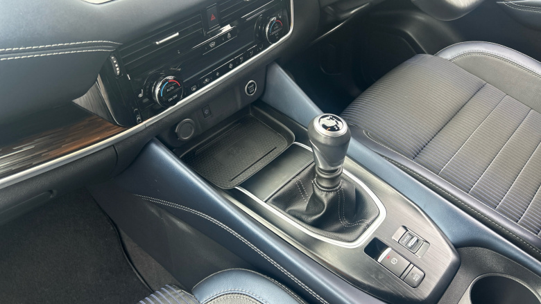 Nissan Qashqai 1.3 DiG-T MH Tekna 5dr Petrol Hatchback